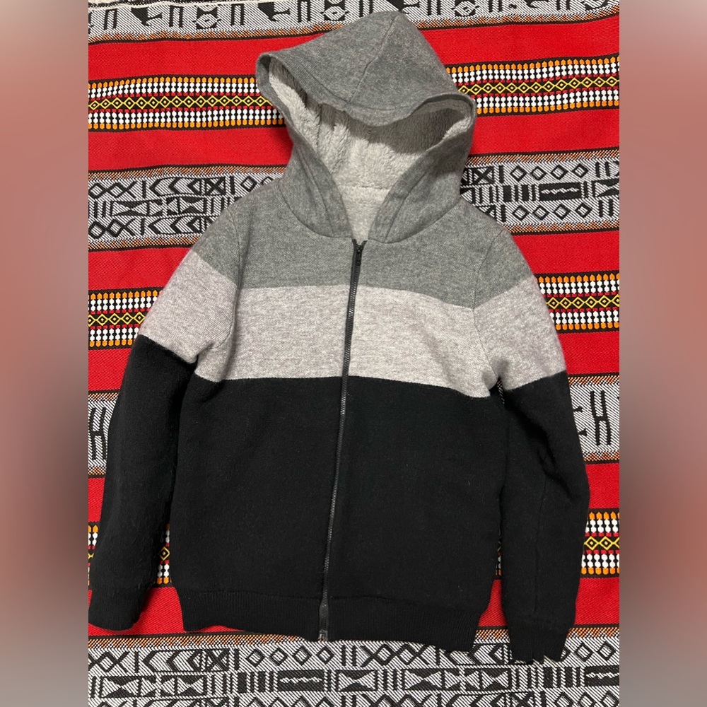 Cozy, Super Warm Colorblock Fleece - Size Small